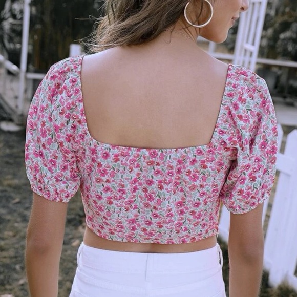 Floral top - Picture 2 of 3